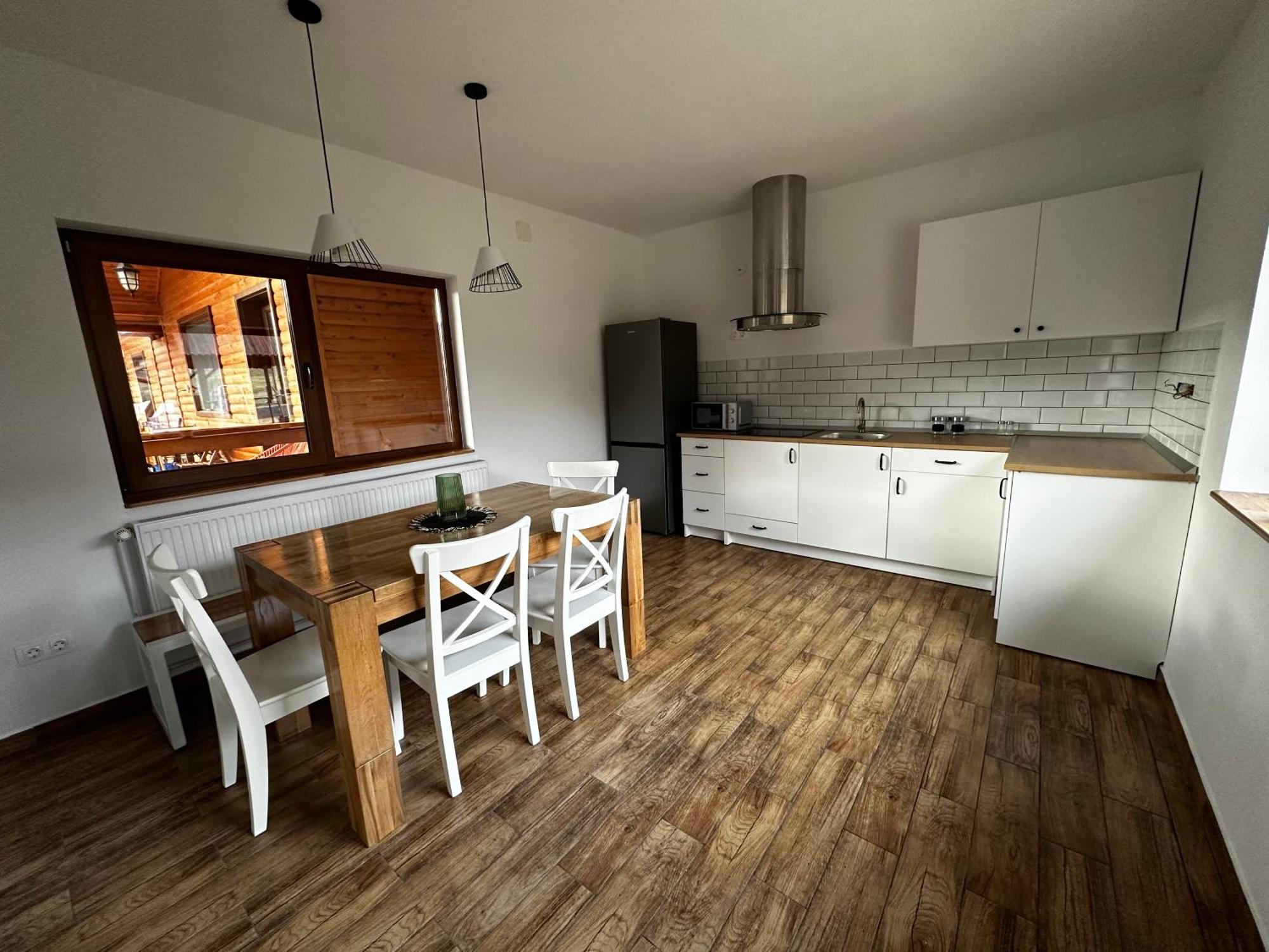 Riverside Woodhouses Прайд Екстериор снимка